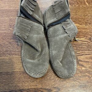 AEROSOLES Brown Suede Moccasins